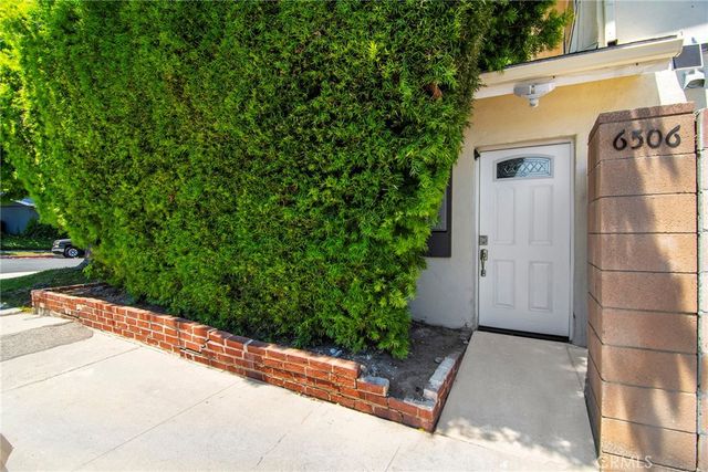 6508 Moorcroft Avenue, Woodland Hills, CA 91303