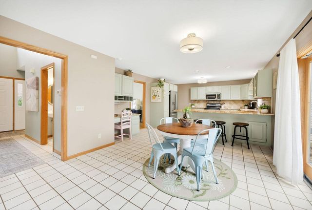 5700 FRUSHER Lane, Fitchburg, WI 53711