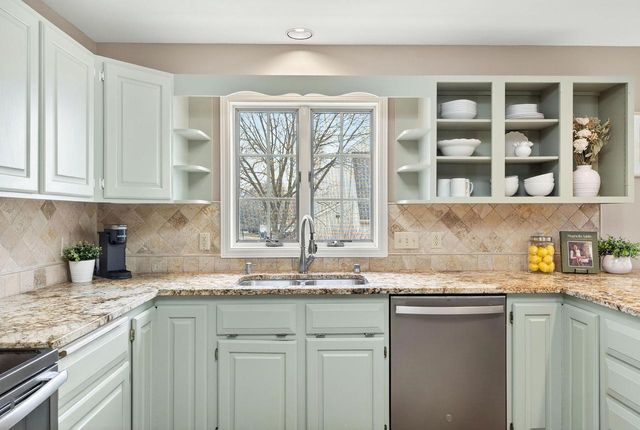 5700 FRUSHER Lane, Fitchburg, WI 53711