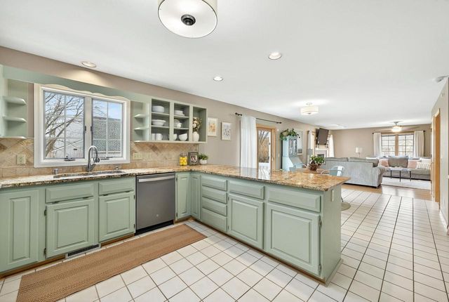 5700 FRUSHER Lane, Fitchburg, WI 53711