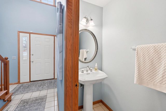 5700 FRUSHER Lane, Fitchburg, WI 53711