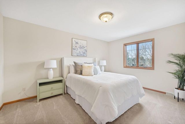 5700 FRUSHER Lane, Fitchburg, WI 53711