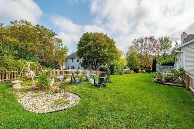 5700 FRUSHER Lane, Fitchburg, WI 53711