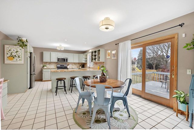 5700 FRUSHER Lane, Fitchburg, WI 53711