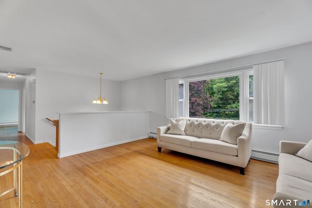 1144 Long Hill Road, Guilford, CT 06437
