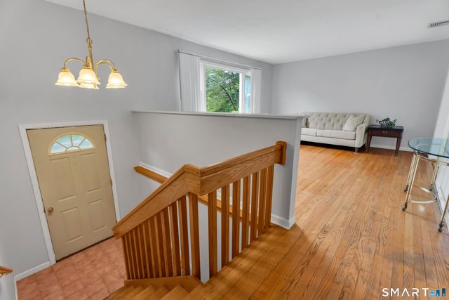 1144 Long Hill Road, Guilford, CT 06437