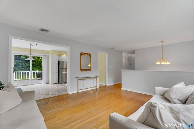 1144 Long Hill Road, Guilford, CT 06437