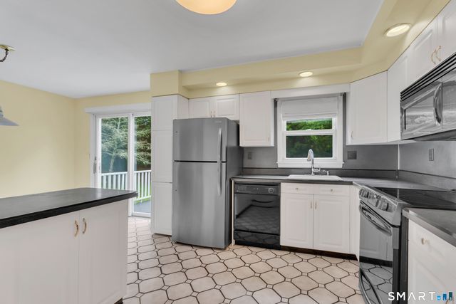 1144 Long Hill Road, Guilford, CT 06437