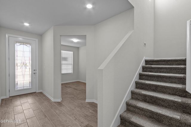 321 EMERALD EARTH Lane, Horizon City, TX 79928