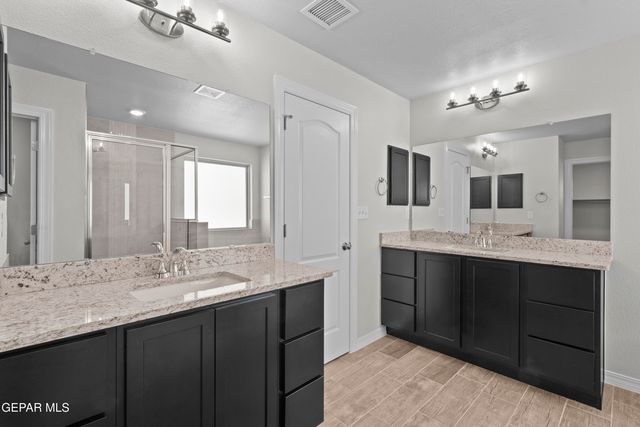 321 EMERALD EARTH Lane, Horizon City, TX 79928