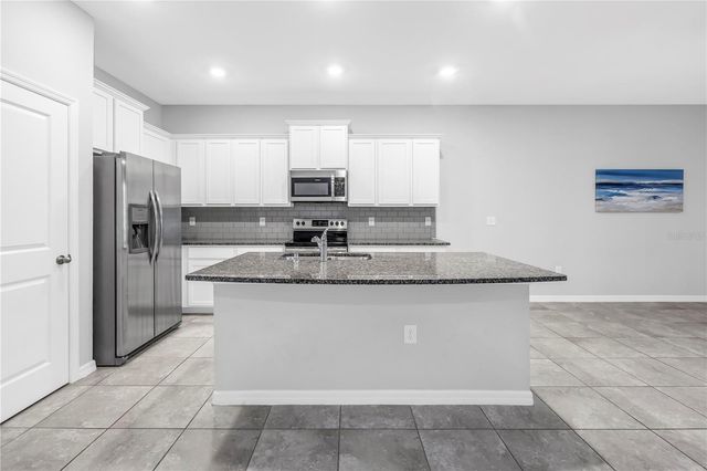 8685 DAYDREAM STREET, Sarasota, FL 34238