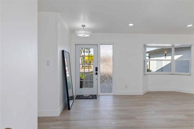 226 PARKVIEW DRIVE, Venice, FL 34293