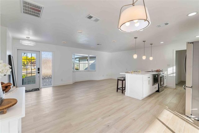 226 PARKVIEW DRIVE, Venice, FL 34293