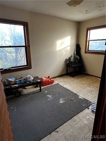 14271 W Saint Martins Road, Crystal River, FL 34429