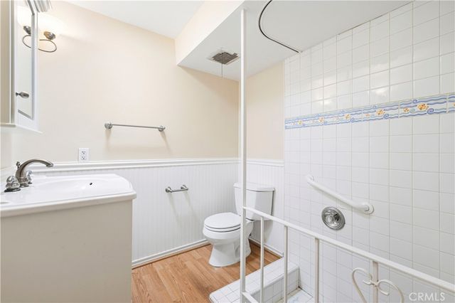 19231 Avenue Of The Oaks A, Newhall, CA 91321