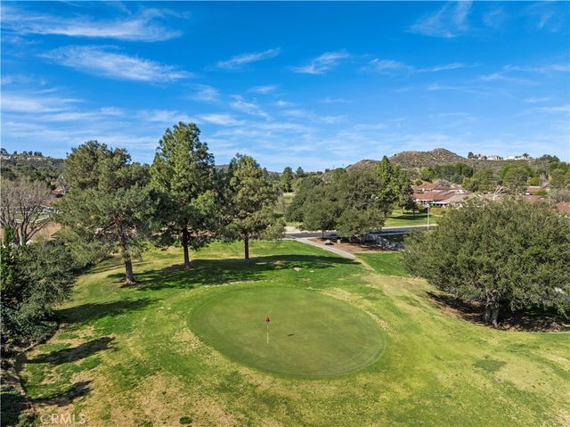 19231 Avenue Of The Oaks A, Newhall, CA 91321