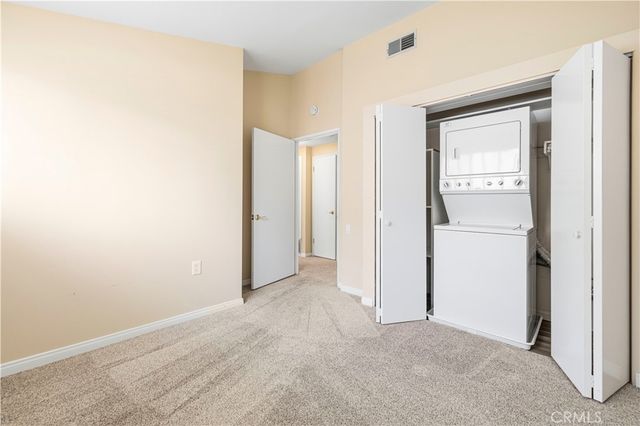 19231 Avenue Of The Oaks A, Newhall, CA 91321