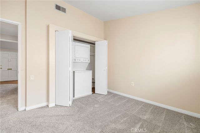 19231 Avenue Of The Oaks A, Newhall, CA 91321