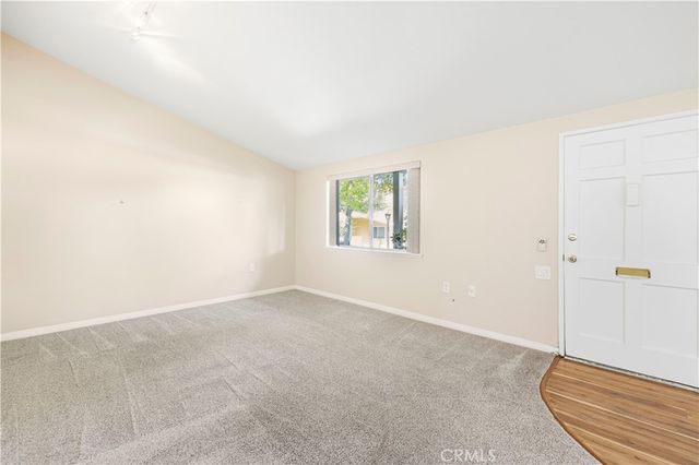 19231 Avenue Of The Oaks A, Newhall, CA 91321