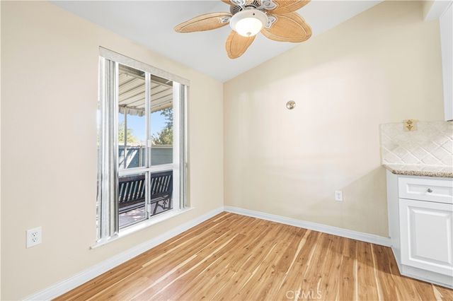 19231 Avenue Of The Oaks A, Newhall, CA 91321