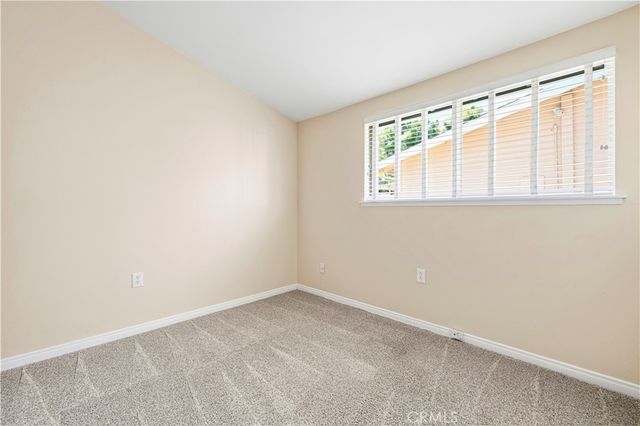 19231 Avenue Of The Oaks A, Newhall, CA 91321