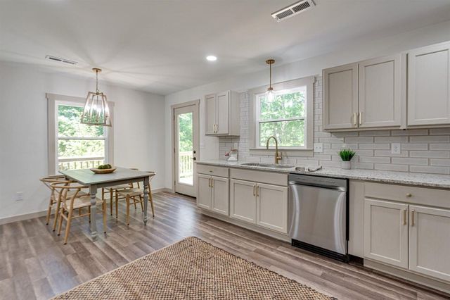 278 Brumlow Hollow Road, Soddy Daisy, TN 37379