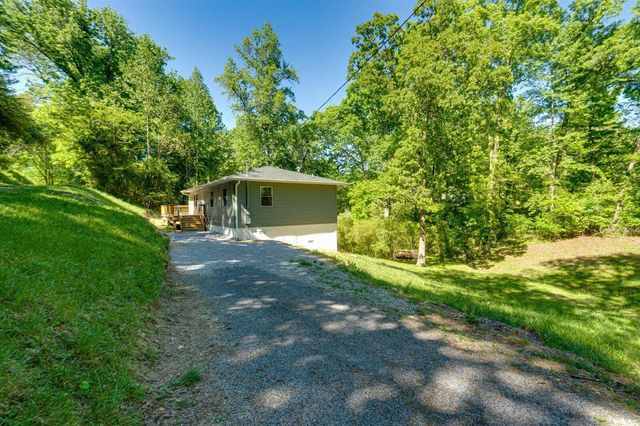 278 Brumlow Hollow Road, Soddy Daisy, TN 37379