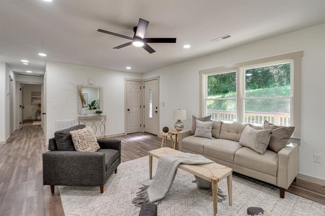 278 Brumlow Hollow Road, Soddy Daisy, TN 37379