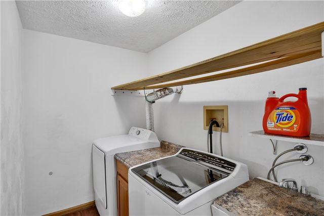 10 Danbury Dr, City Of Greensburg, PA 15601