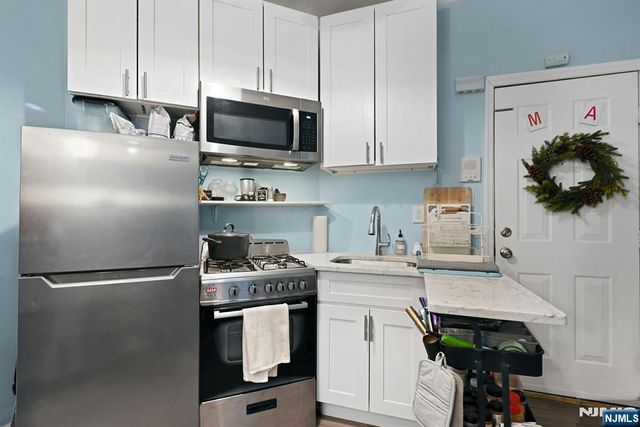 21 66th Street 1, West New York, NJ 07093