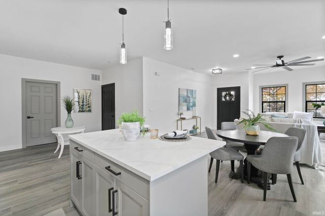 1725 Thornhill Drive, South Bend, IN 46614