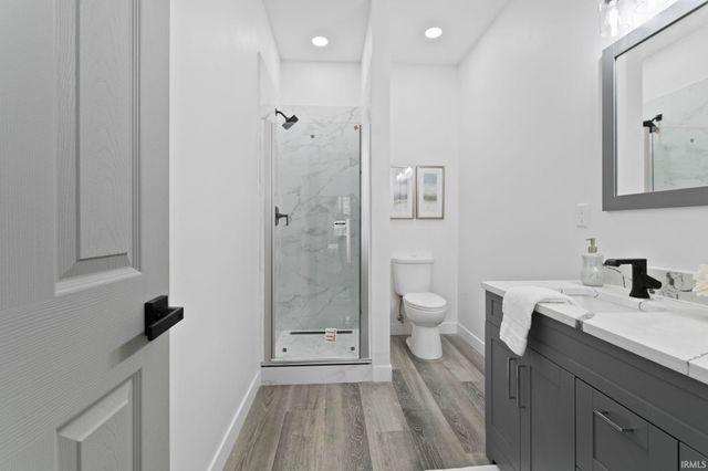 1725 Thornhill Drive, South Bend, IN 46614