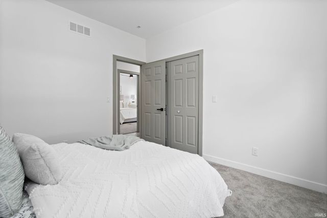 1725 Thornhill Drive, South Bend, IN 46614