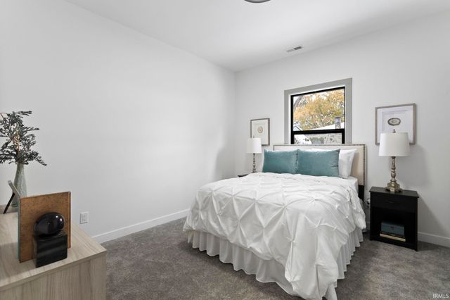 1725 Thornhill Drive, South Bend, IN 46614