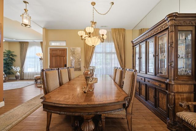 2154 Wrenwood Avenue, Clovis, CA 93611