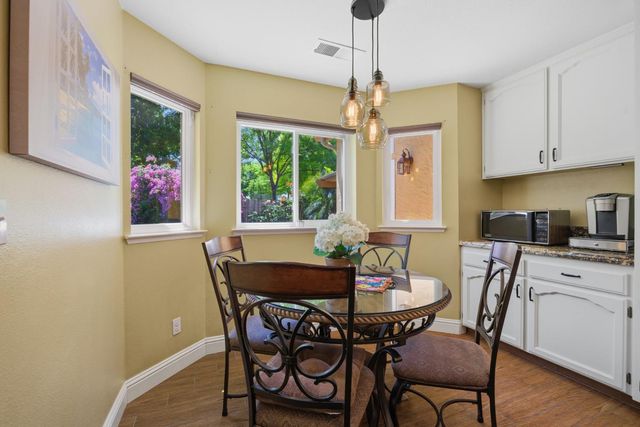 2154 Wrenwood Avenue, Clovis, CA 93611