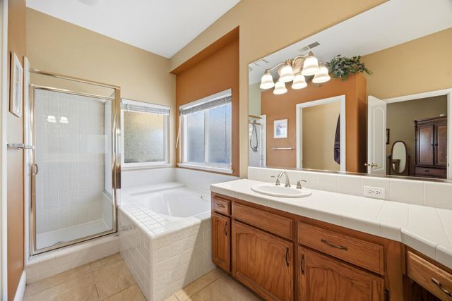 2154 Wrenwood Avenue, Clovis, CA 93611