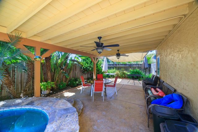 2154 Wrenwood Avenue, Clovis, CA 93611