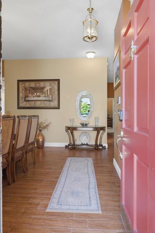 2154 Wrenwood Avenue, Clovis, CA 93611
