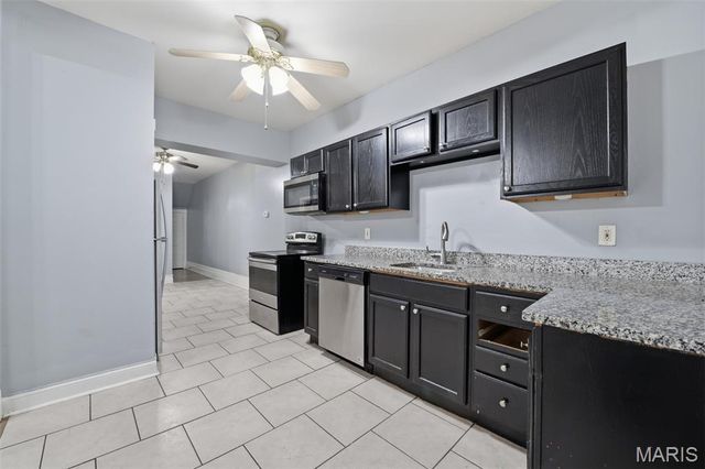 3008 Henrietta Street, St Louis, MO 63104