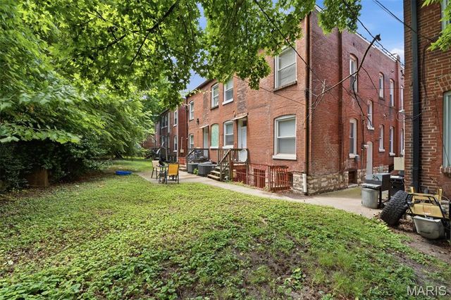 3008 Henrietta Street, St Louis, MO 63104