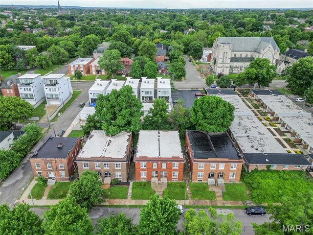 3008 Henrietta Street, St Louis, MO 63104