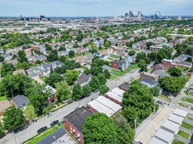 3008 Henrietta Street, St Louis, MO 63104