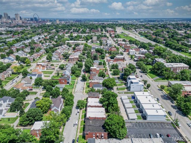 3008 Henrietta Street, St Louis, MO 63104