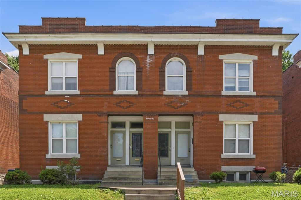 3008 Henrietta Street, St Louis, MO 63104
