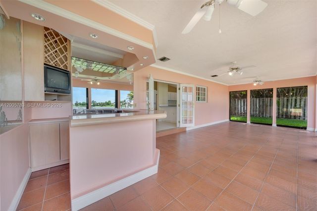 14452 SW 43rd Ter, Miami, FL 33175