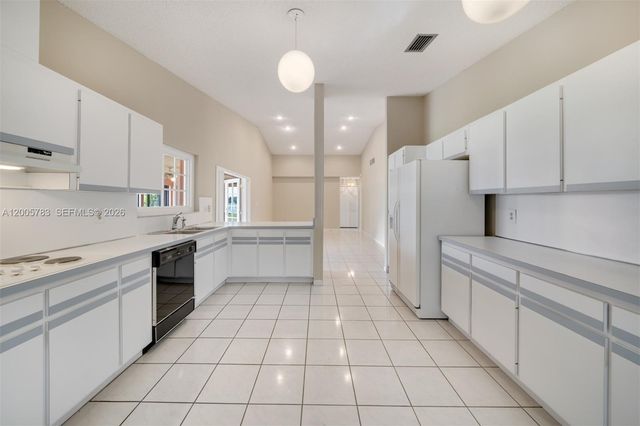 14452 SW 43rd Ter, Miami, FL 33175