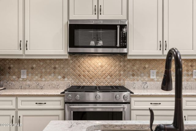 8559 Island Breeze Avenue, Panama City Beach, FL 32413