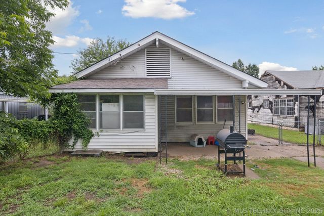 1414 E 8th Street, Okmulgee, OK 74447