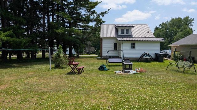 114 W Pioneer Park Road, Westfield, WI 53964